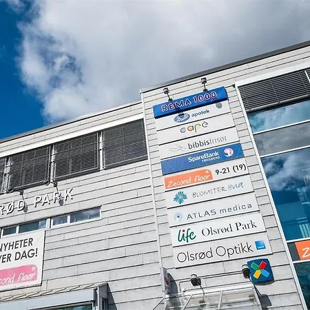 Spacious 4-br Free Parking