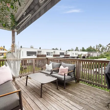 Spacious 4-br Free Parking Διαμέρισμα *