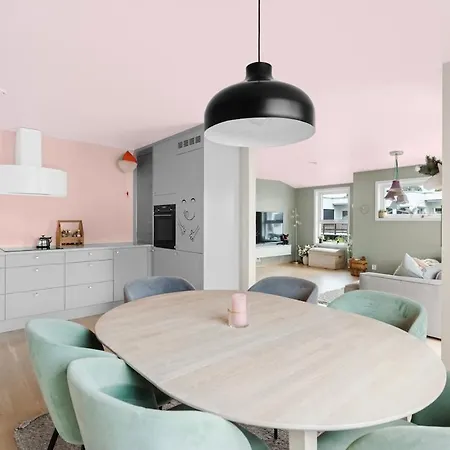 Διαμέρισμα Spacious 4-br Free Parking Tønsberg