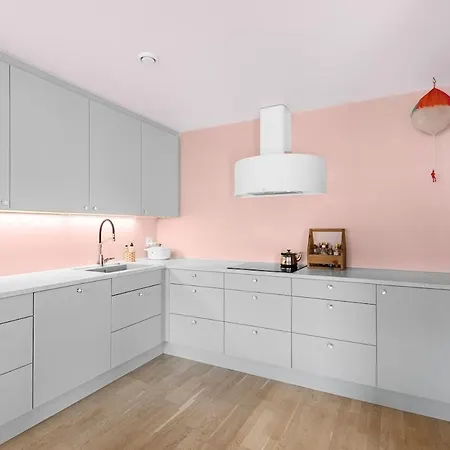 아파트 Spacious 4-br Free Parking *