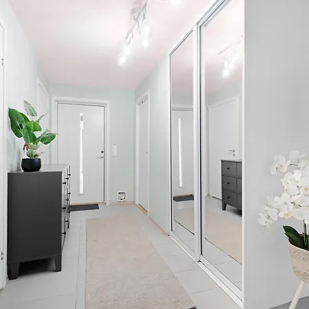 Appartement Spacious 4-br Free Parking Tønsberg