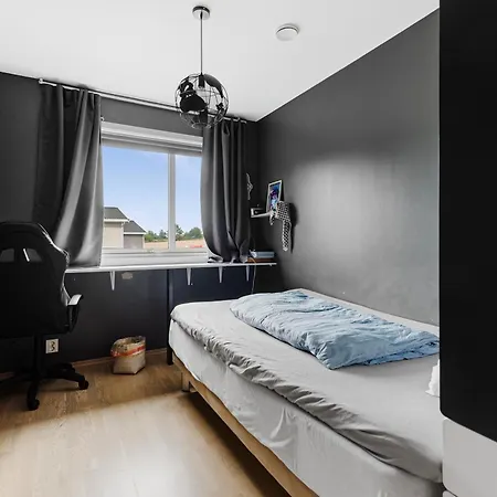Spacious 4-br Free Parking Appartement Tønsberg